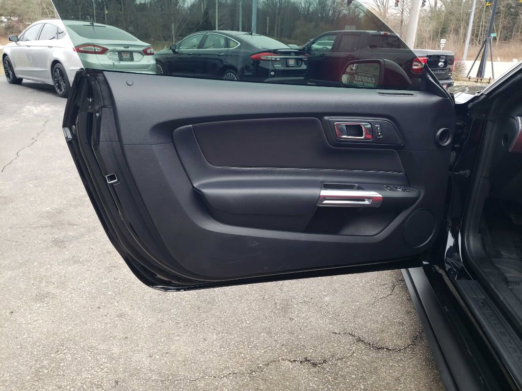 Used 2019 Ford Mustang GT image 26