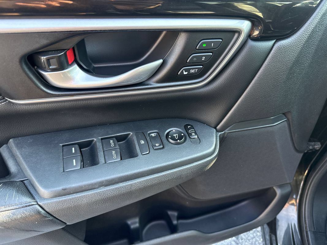 Used 2017 Honda CR-V Touring image 16