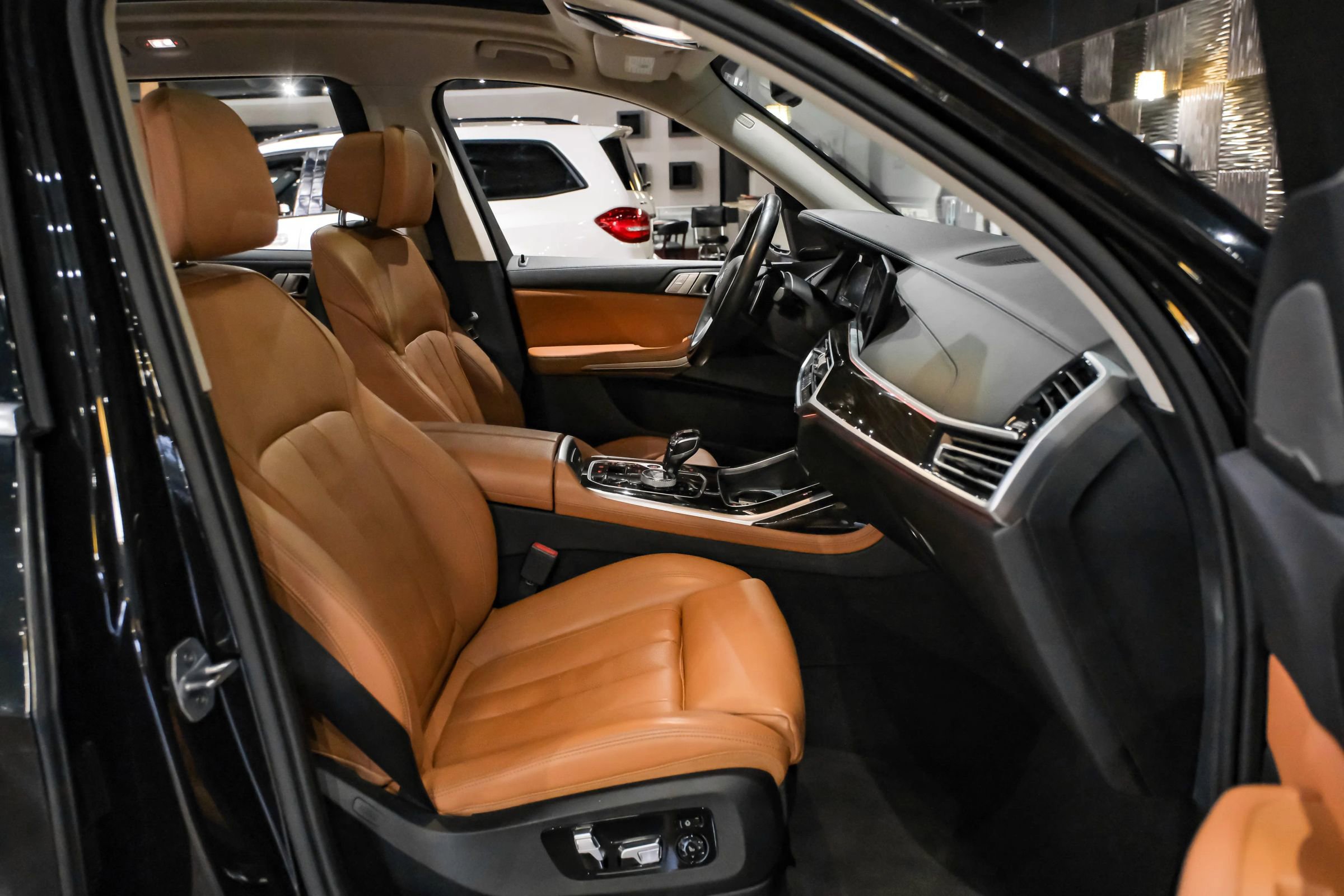 Used 2019 BMW X7 xDrive50i w/ Premium Package image 30