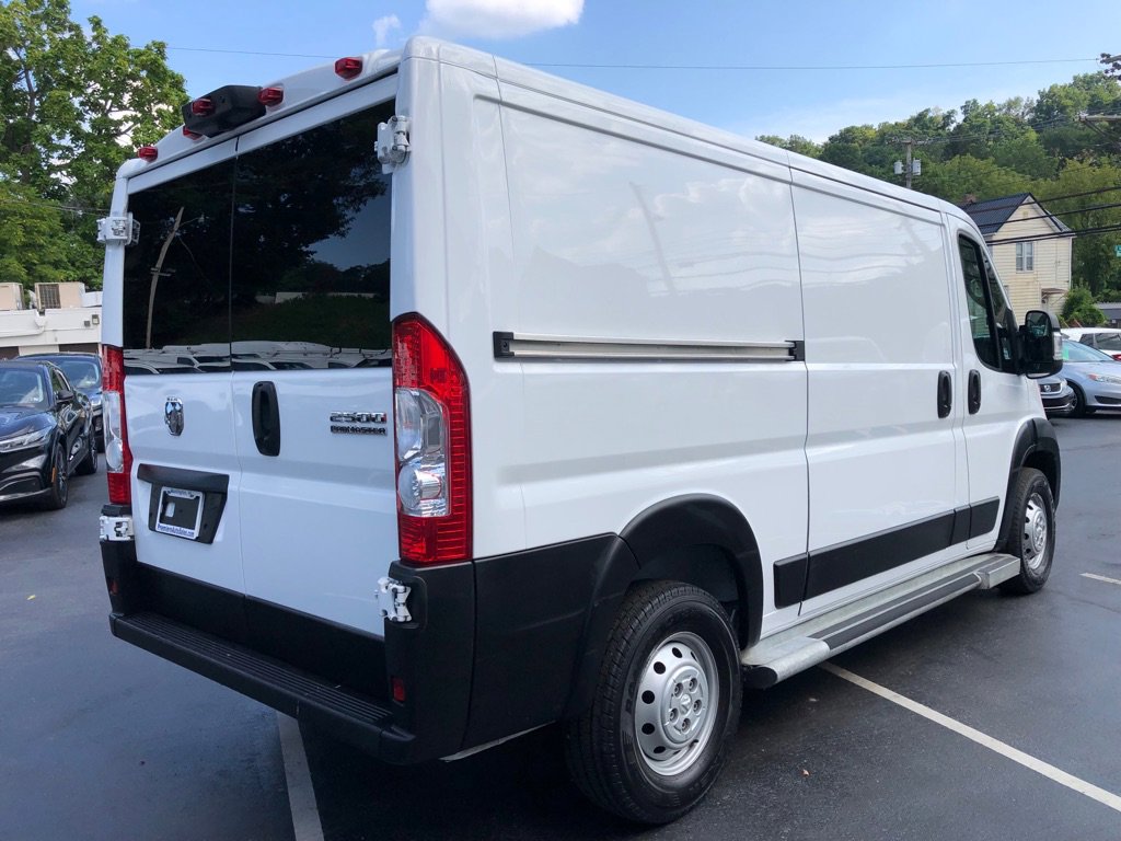 Used 2023 RAM ProMaster 2500 image 5