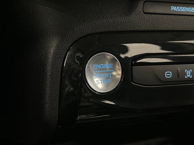 Used 2024 Ford Escape SE image 23