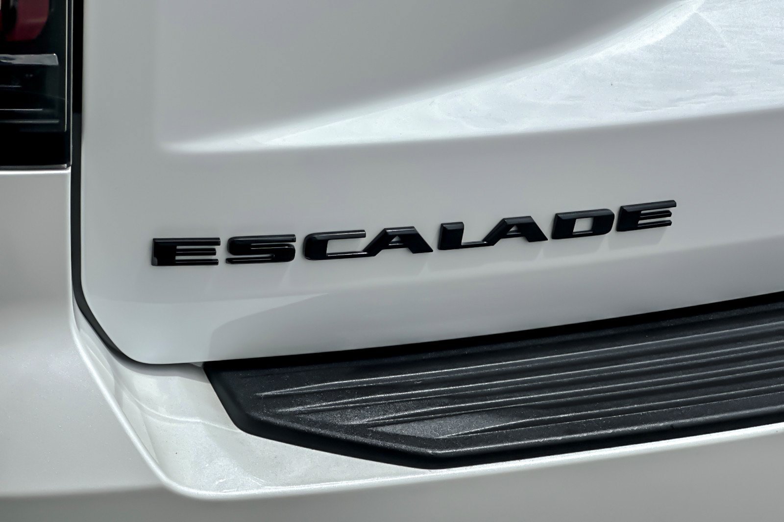 Used 2024 Cadillac Escalade ESV Sport Platinum w/ LPO, ONYX Package AWD/4WD image 29