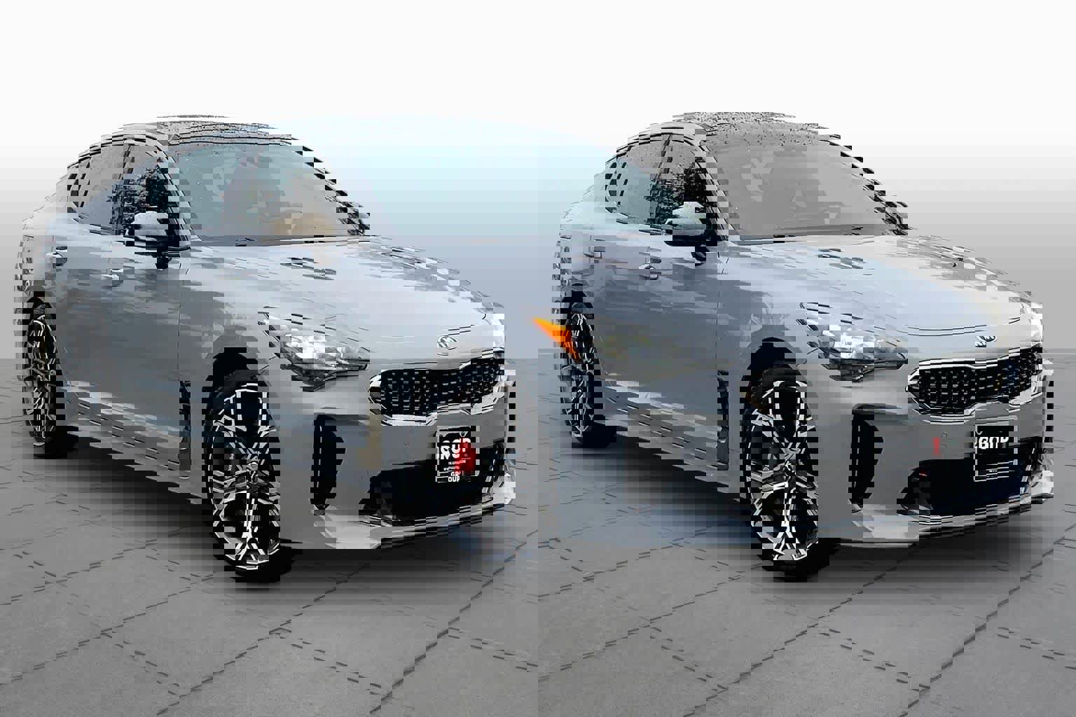 Used 2019 Kia Stinger GT1 image 3