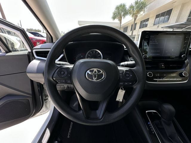 Used 2021 Toyota Corolla LE FWD image 22