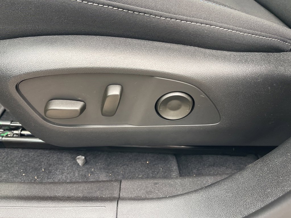 New 2026 Chevrolet Equinox EV LT w/ Comfort Package image 18