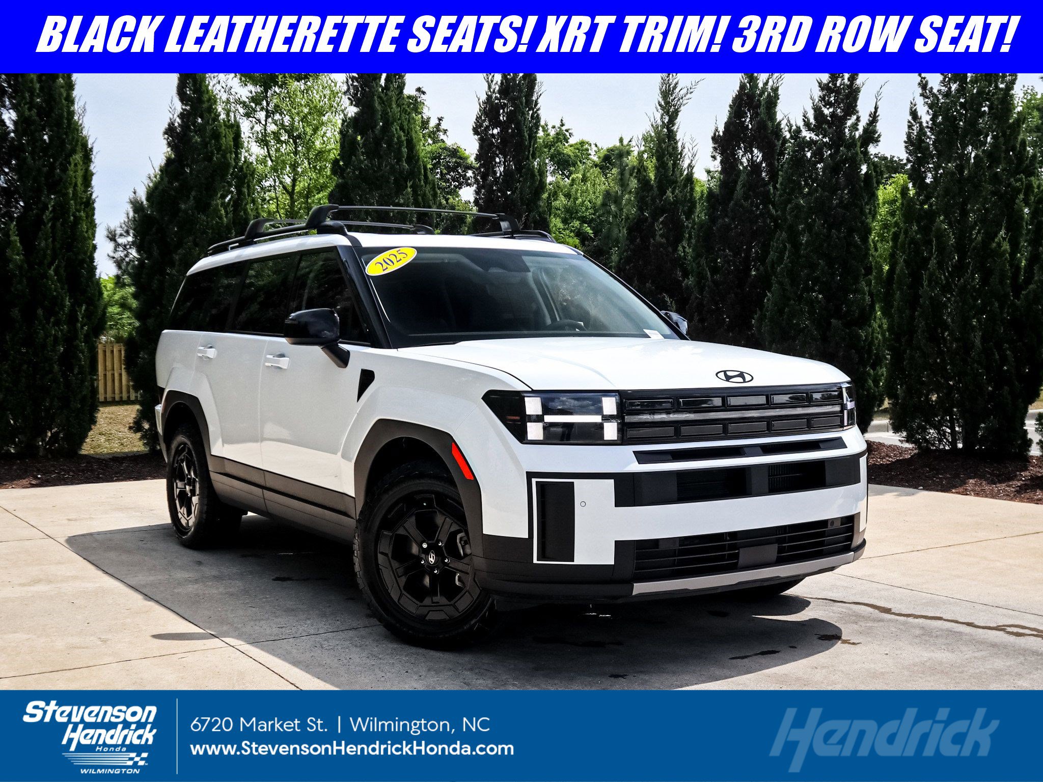 Used 2025 Hyundai Santa Fe XRT image 1