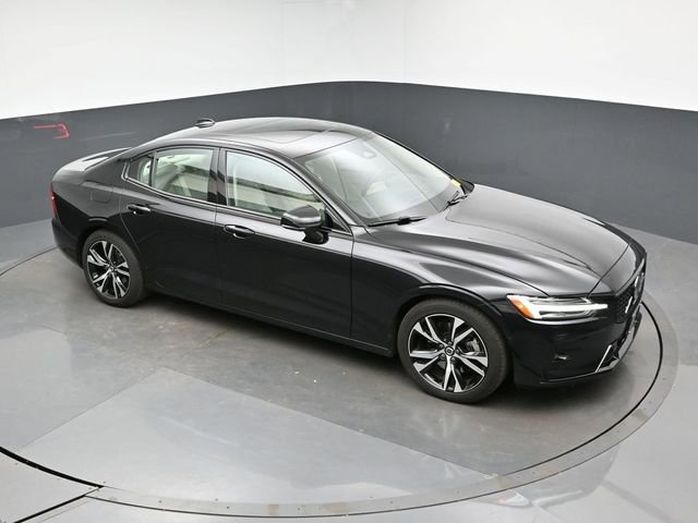Used 2024 Volvo S60 B5 Plus w/ Climate Package AWD/4WD image 18