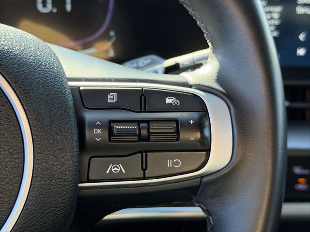 Used 2024 Kia Sportage EX AWD/4WD image 25