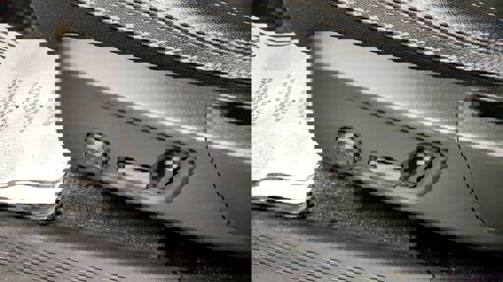 Used 2020 Volvo XC40 T5 Momentum image 11