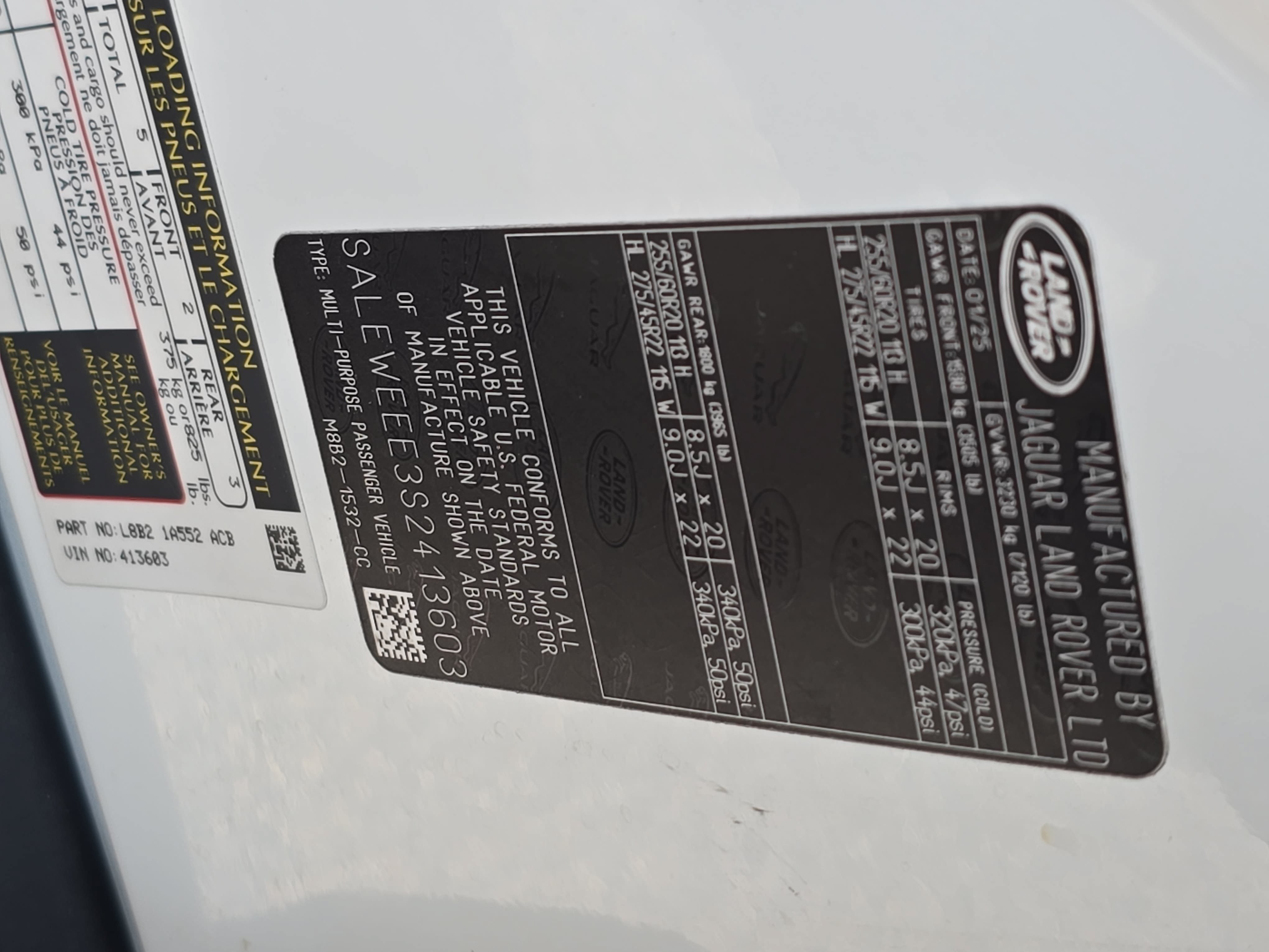 Certified 2025 Land Rover Defender 110 V8 AWD/4WD image 35
