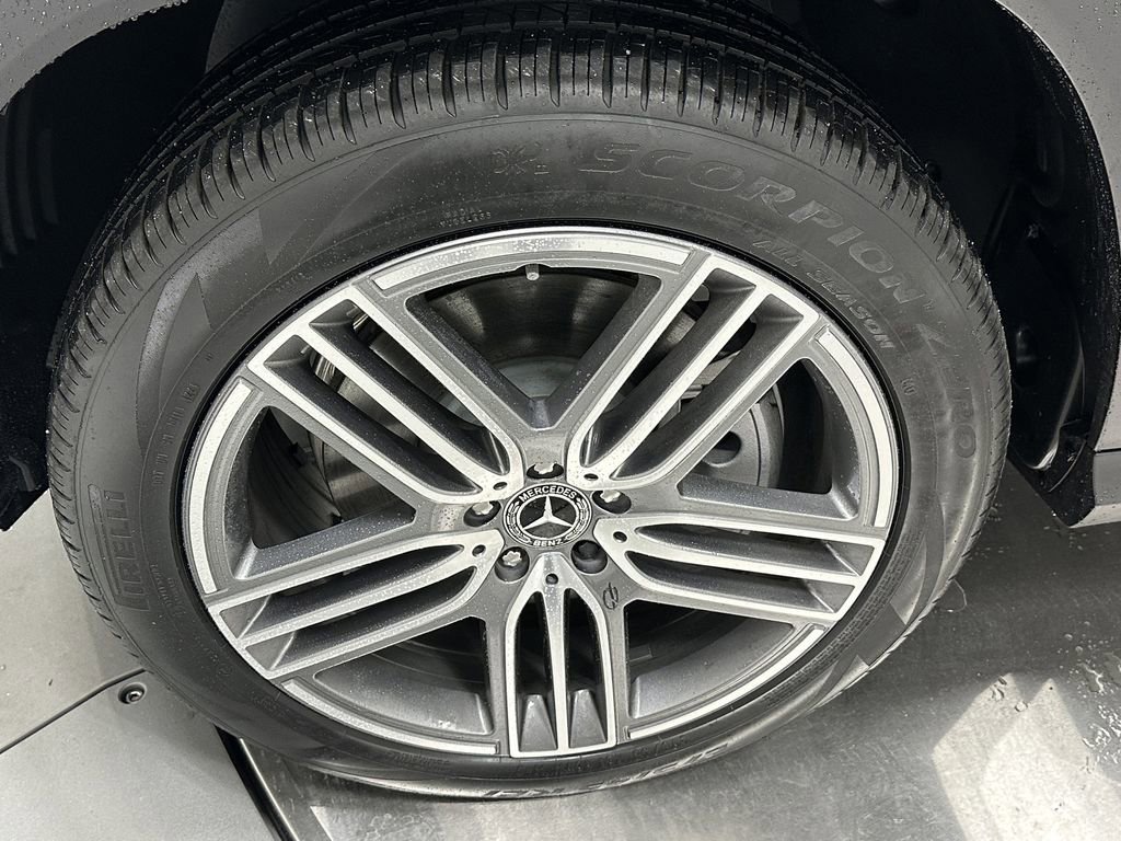 Certified 2024 Mercedes-Benz GLS 450 4MATIC image 13