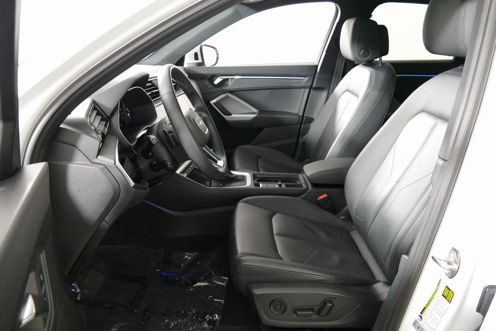 Used 2023 Audi Q3 2.0T Premium Plus w/ Premium Plus Package image 21