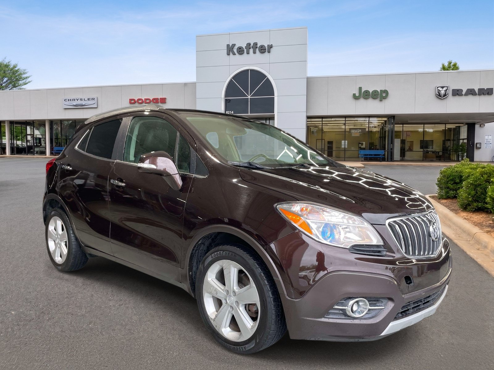 Used 2015 Buick Encore Convenience FWD image 3