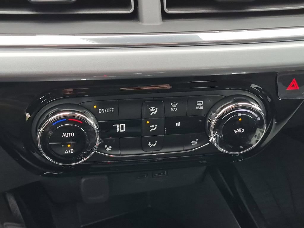 New 2026 Chevrolet Trax LT w/ Driver Confidence Package FWD image 10