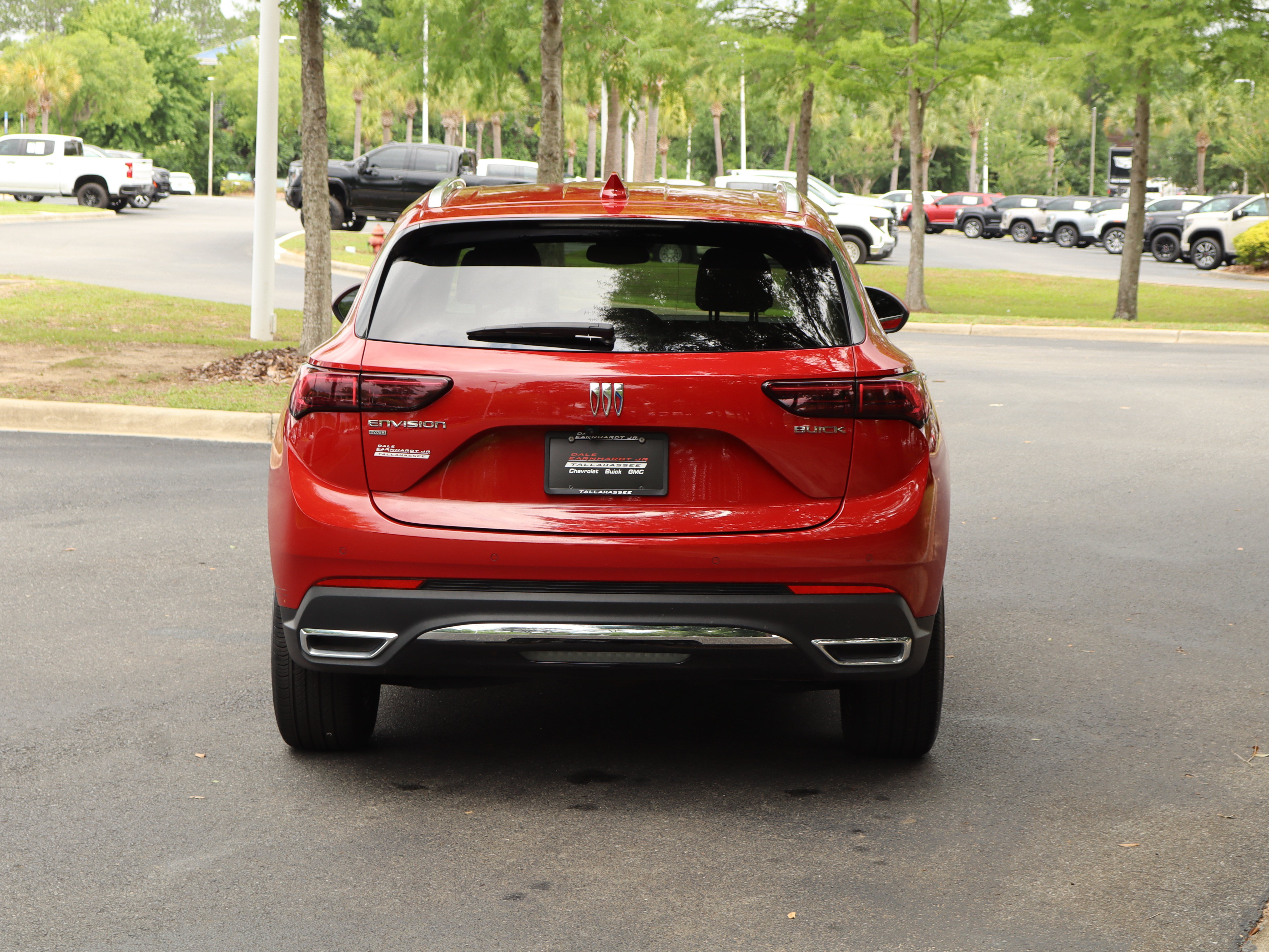 Used 2025 Buick Envision Preferred AWD/4WD image 8