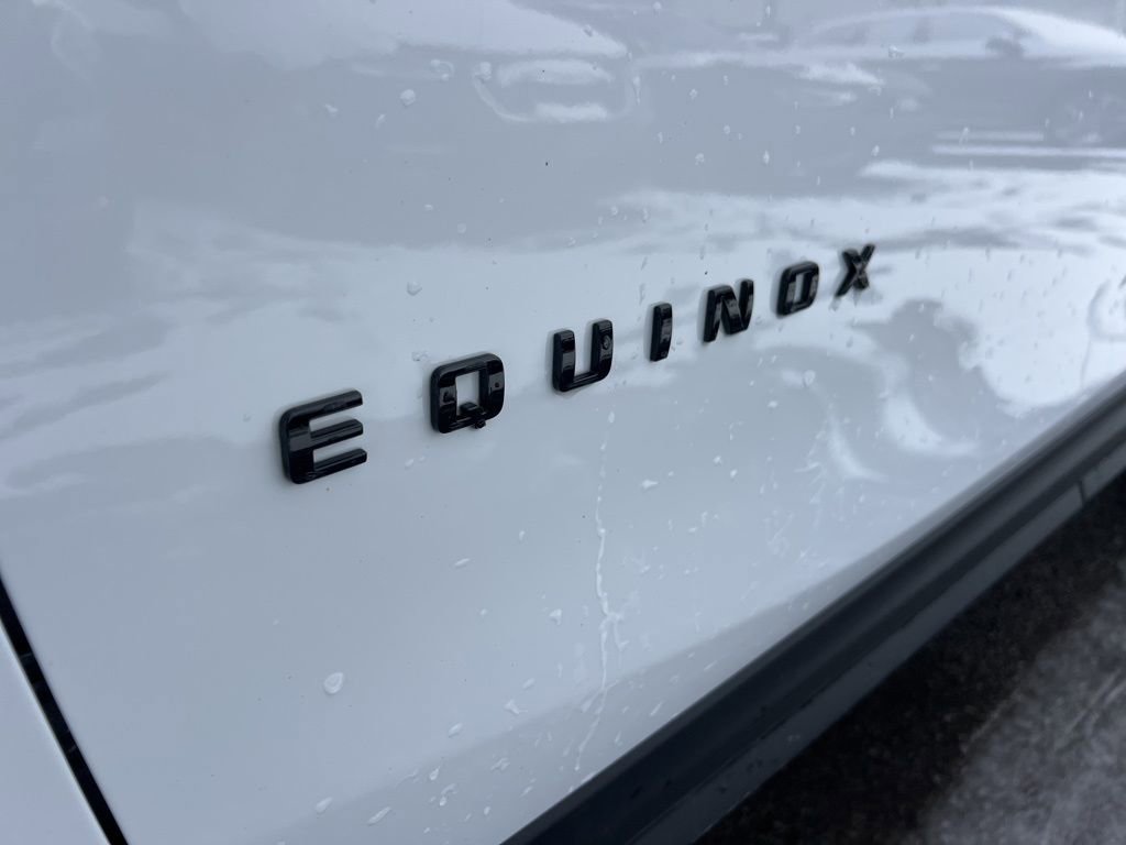 Used 2023 Chevrolet Equinox RS image 33