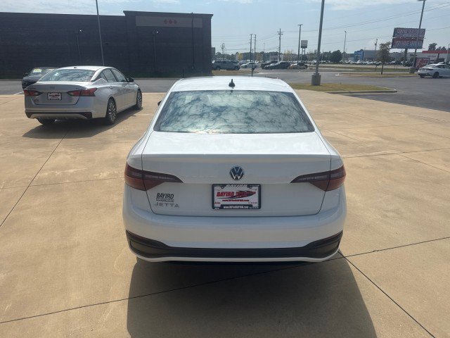 Used 2024 Volkswagen Jetta S image 5