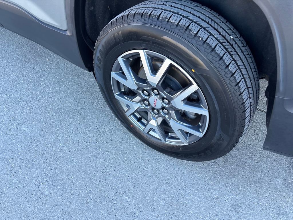 Used 2023 GMC Acadia SLT image 7