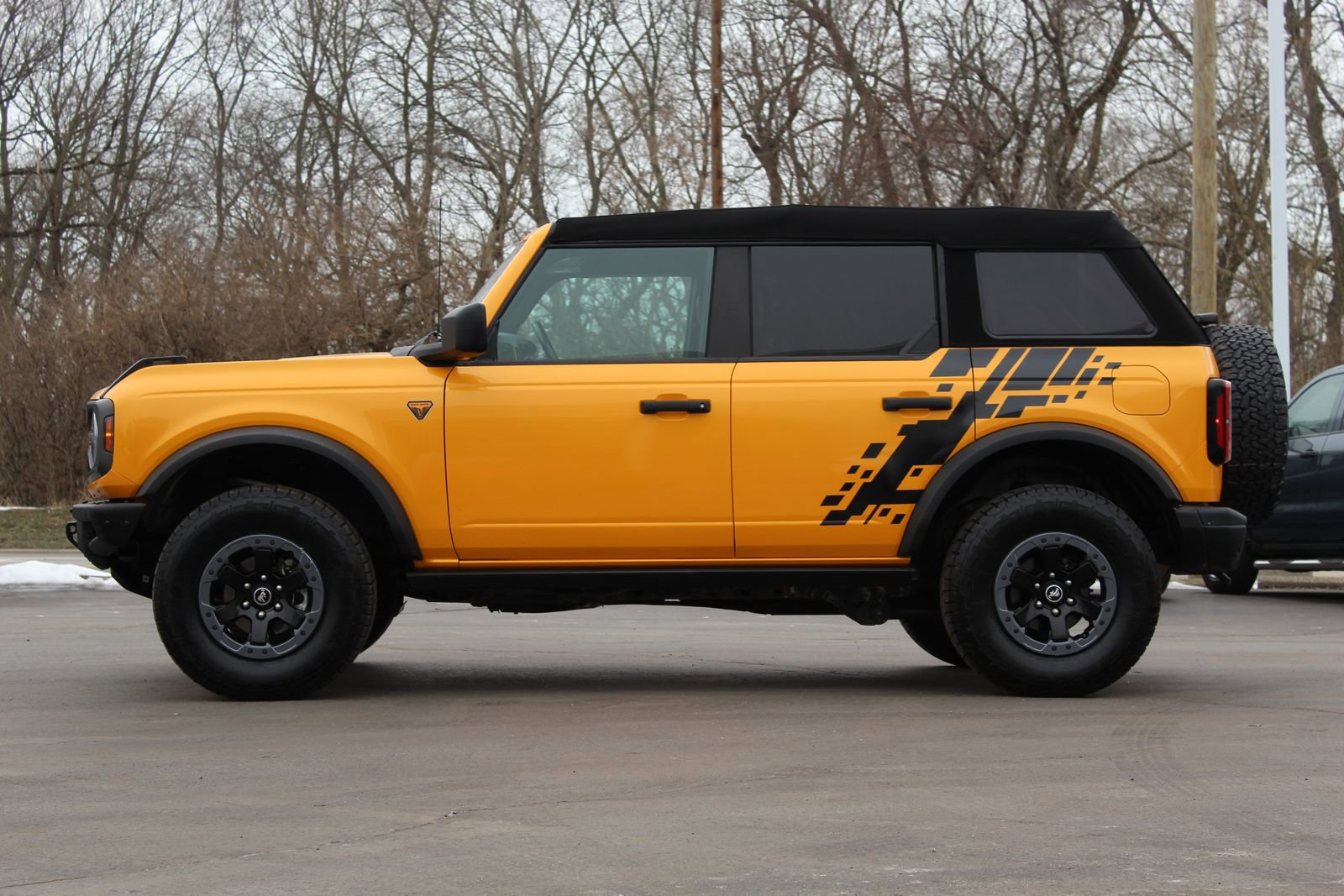 Used 2021 Ford Bronco Badlands image 4