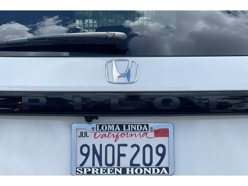 Certified 2025 Honda Pilot Elite image 52
