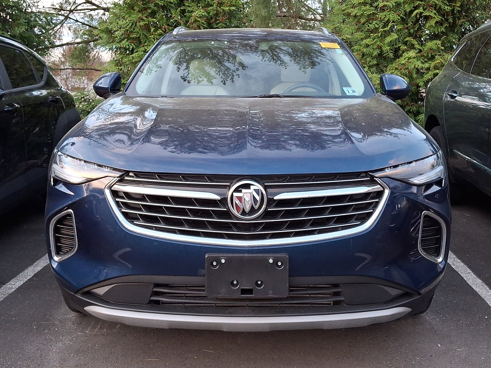 Certified 2023 Buick Envision Essence image 3