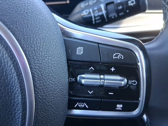 Used 2024 Kia Sorento S image 20