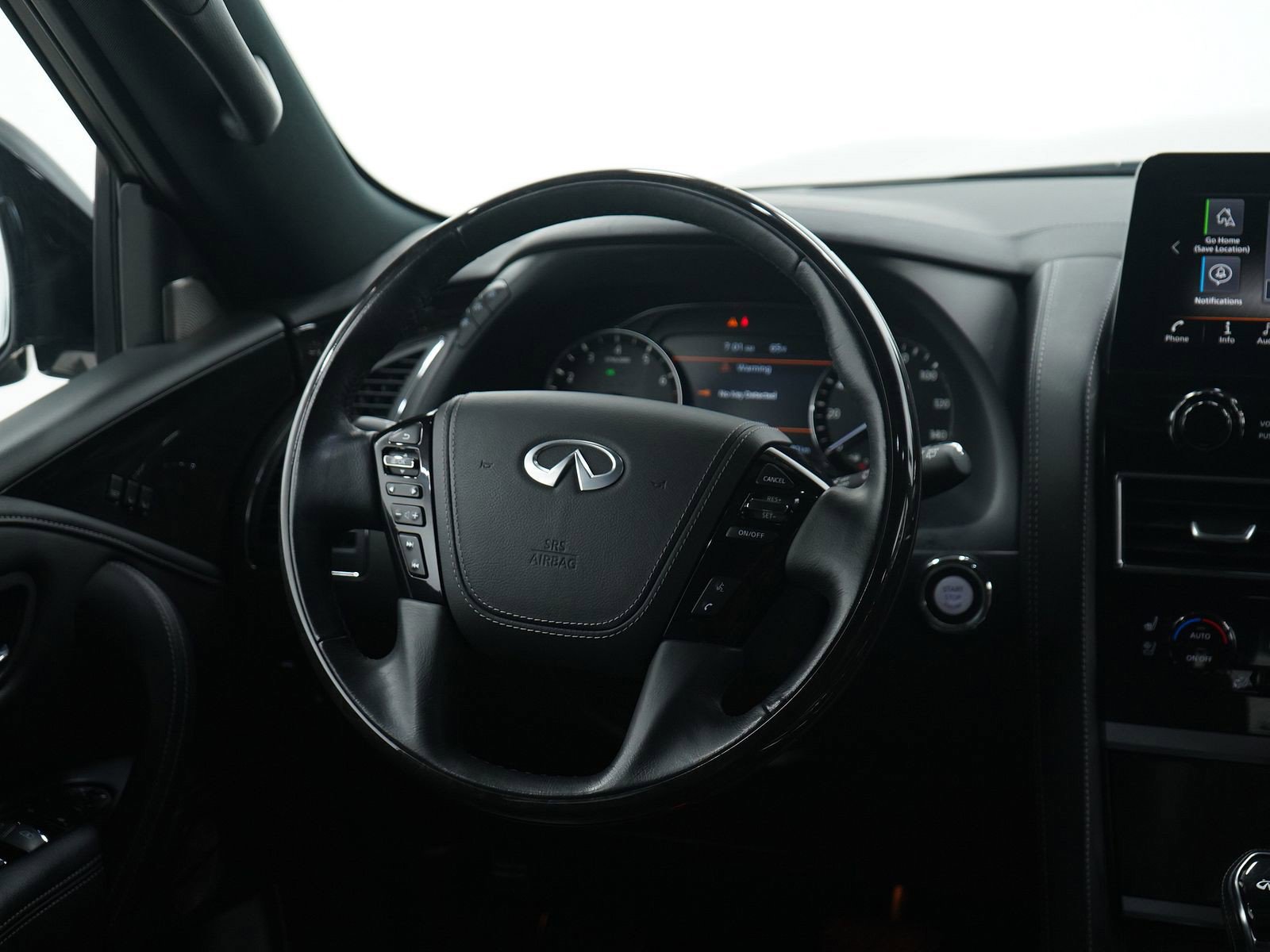 Used 2024 INFINITI QX80 Premium Select image 17