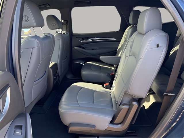 Used 2022 Buick Enclave Premium image 18