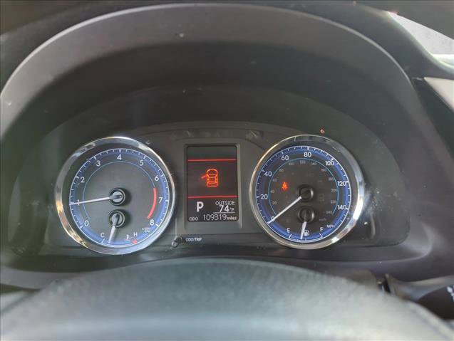 Used 2018 Toyota Corolla LE image 9