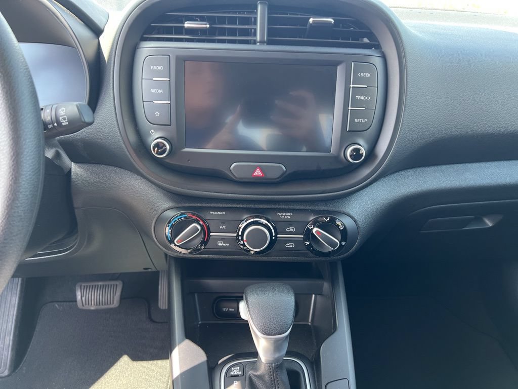 Used 2025 Kia Soul S FWD image 14