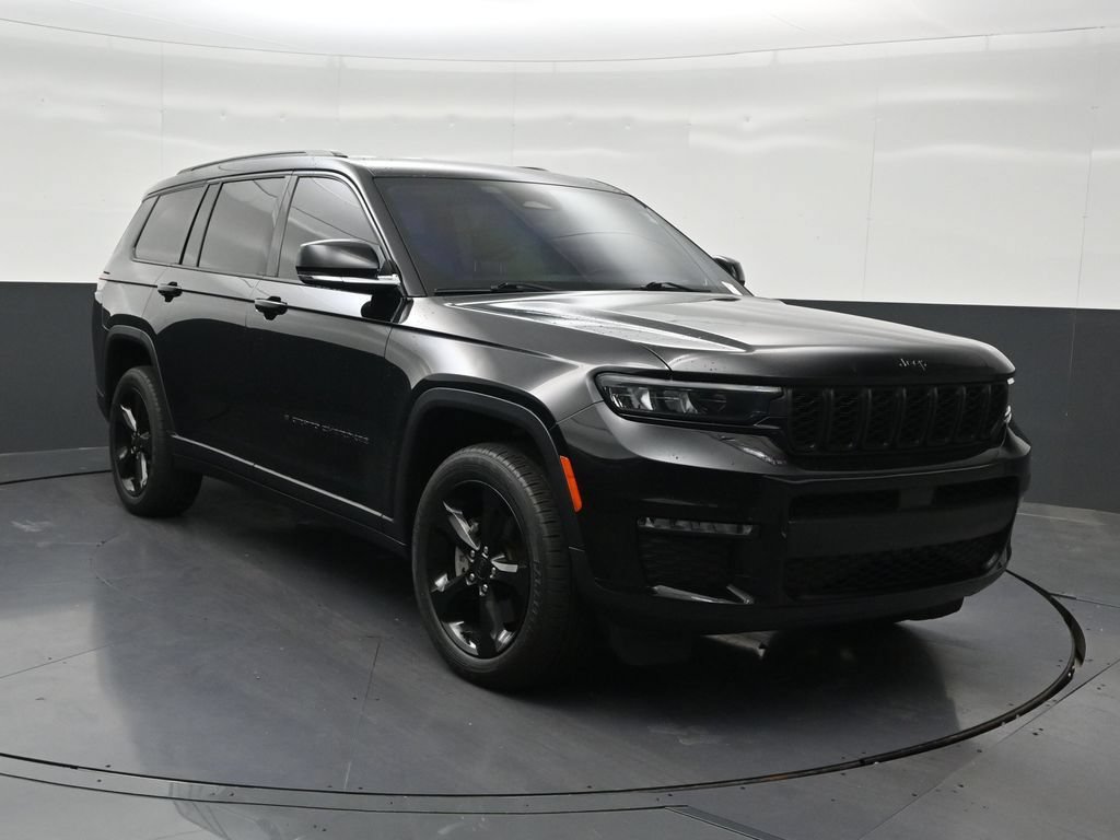 Used 2022 Jeep Grand Cherokee L Limited w/ Black Appearance Package RWD image 8