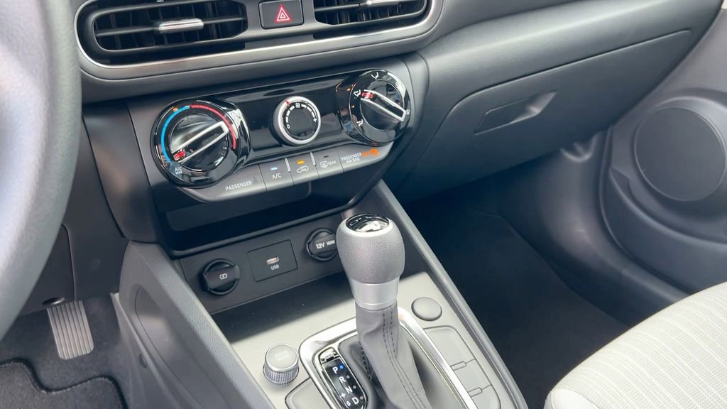 Used 2023 Hyundai Kona SEL w/ Cargo Package image 30