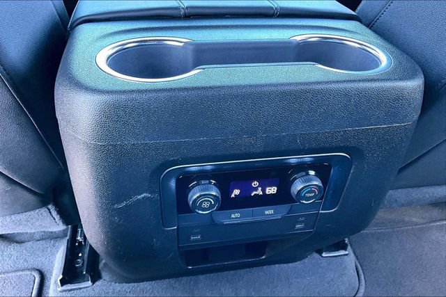 Used 2025 Chevrolet Suburban Z71 AWD/4WD image 10