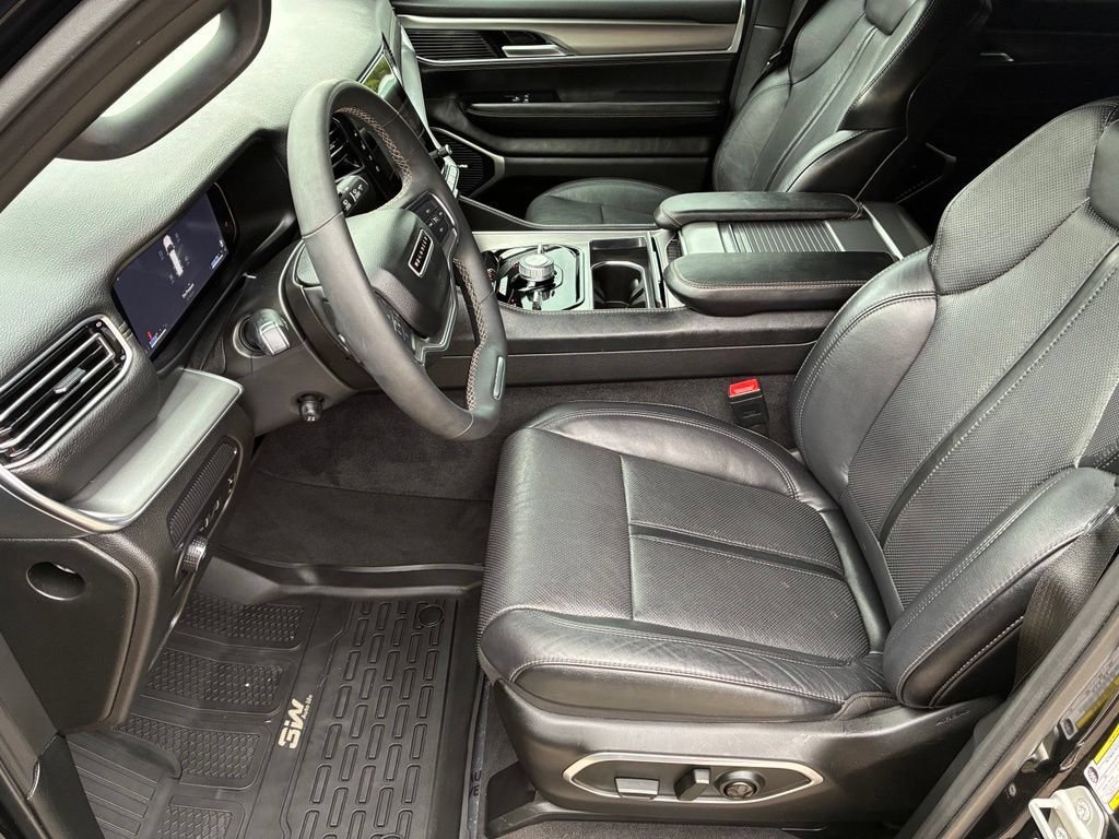 Used 2024 Jeep Wagoneer Series II w/ Convenience Group I AWD/4WD image 16