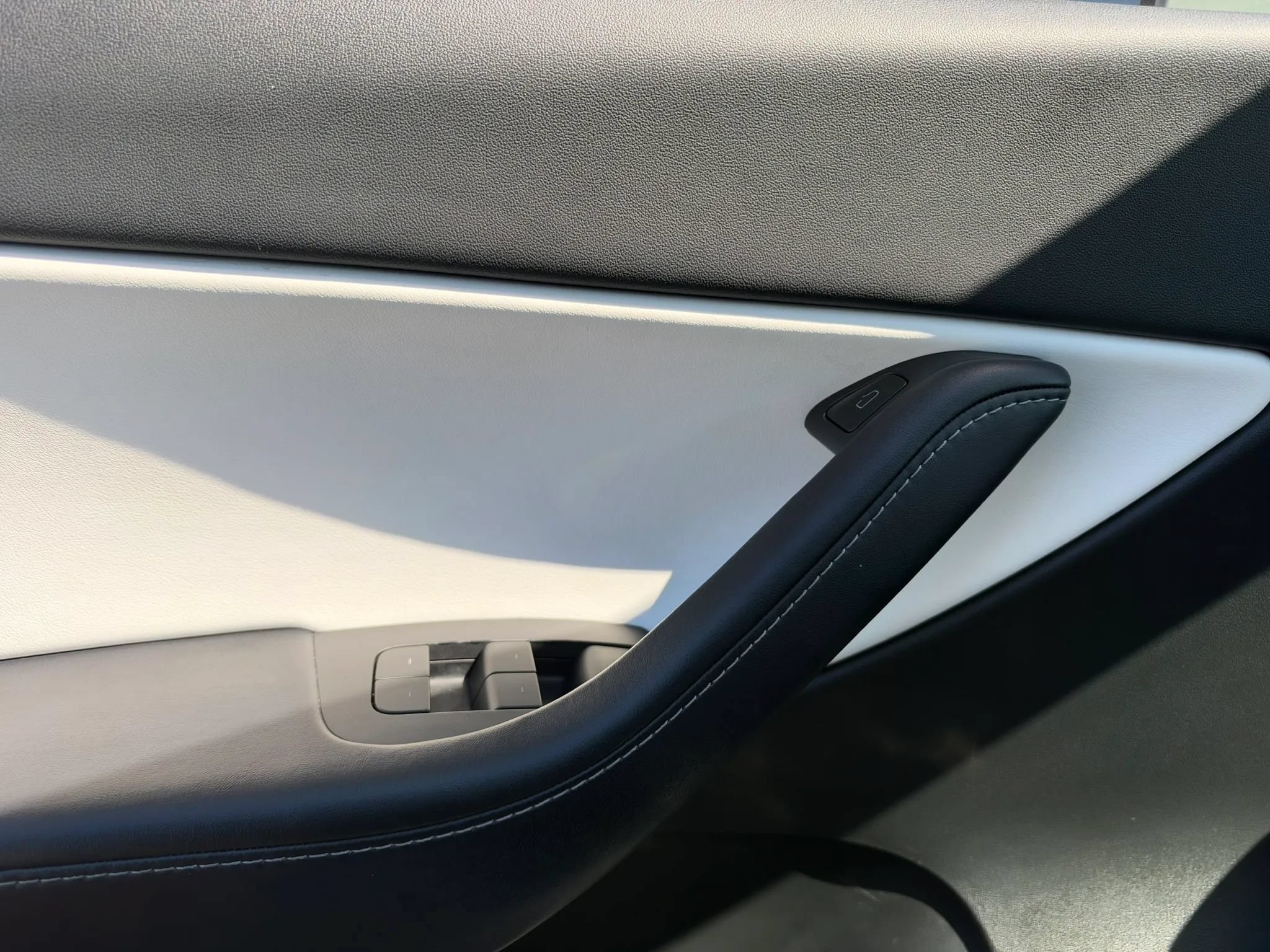 Used 2022 Tesla Model Y Performance AWD/4WD image 19