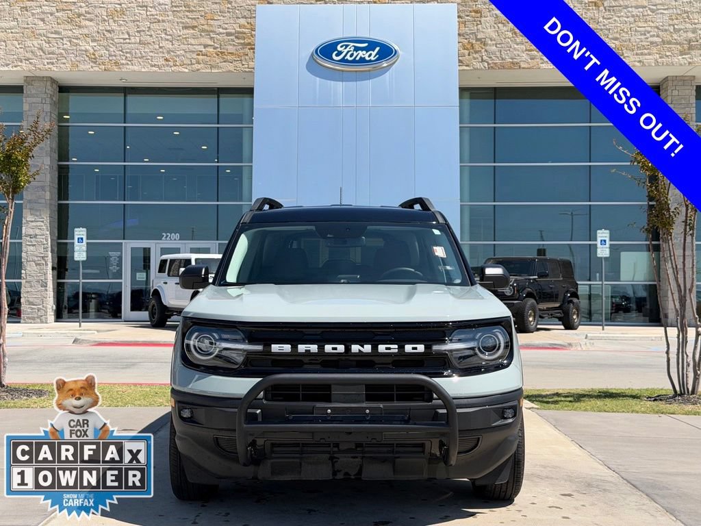 Used 2023 Ford Bronco Sport Outer Banks w/ Tech Package AWD/4WD image 2