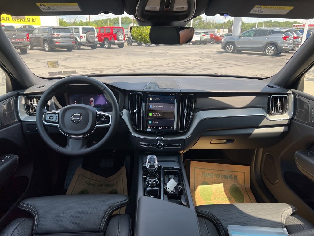Certified 2024 Volvo XC60 T8 Ultimate w/ Climate Package image 30
