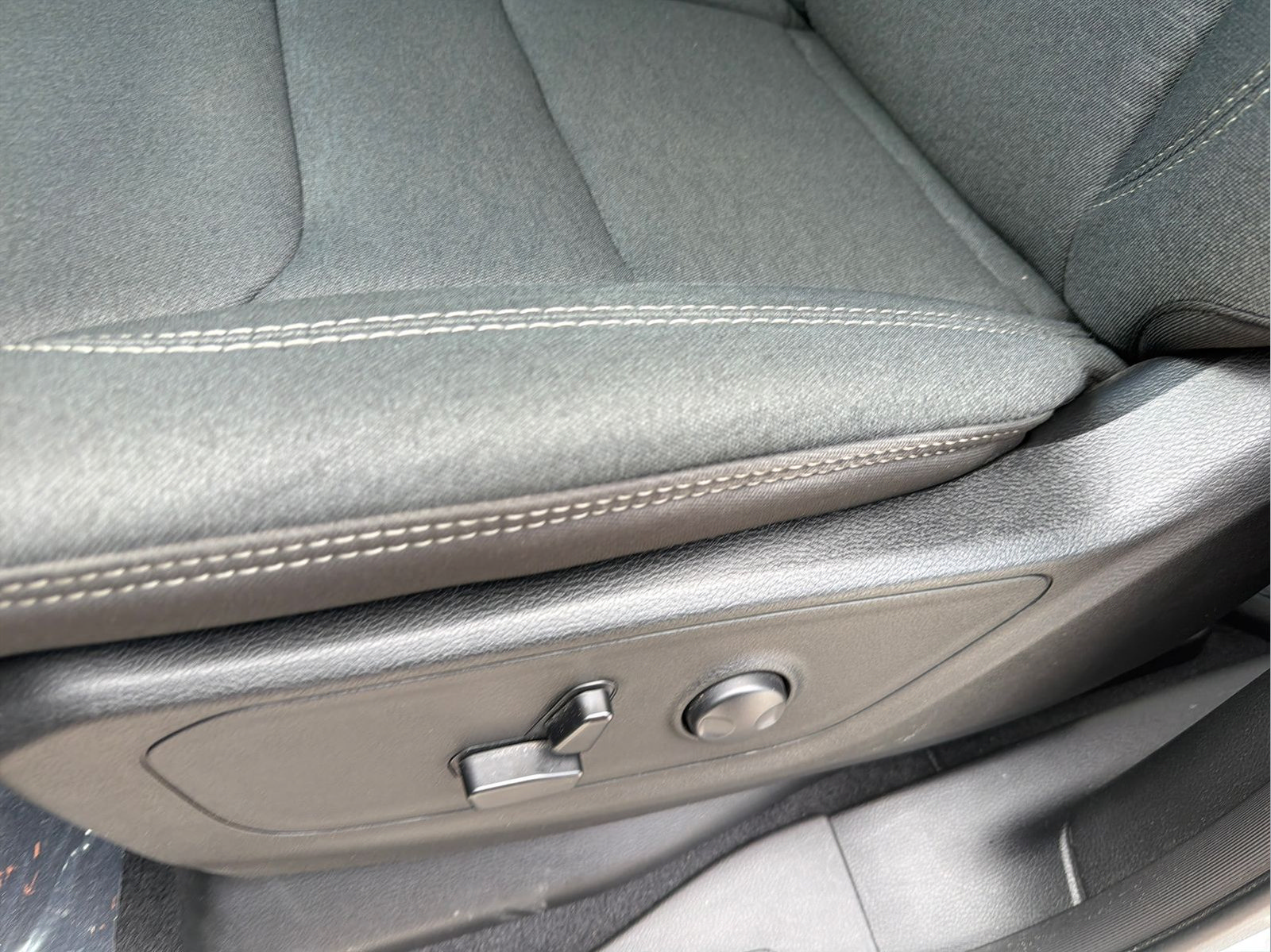 Used 2025 RAM 1500 Big Horn RWD image 28
