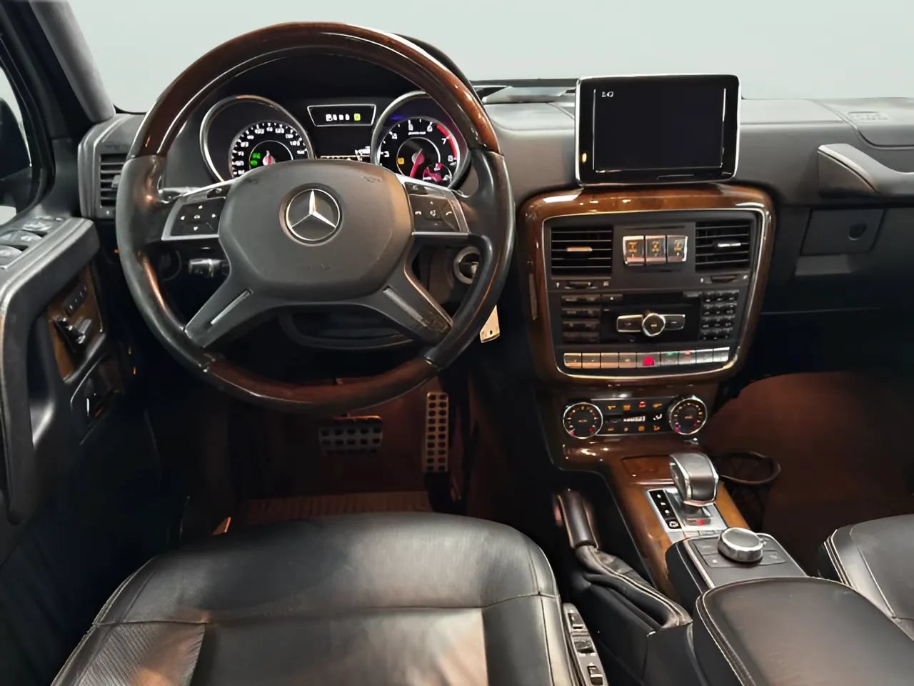 Used 2014 Mercedes-Benz G 63 AMG 4MATIC image 23