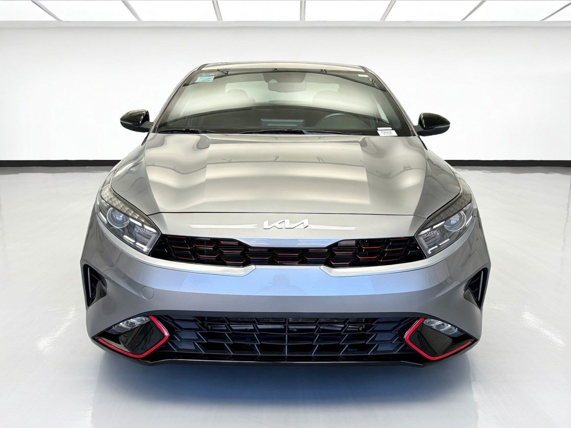 Used 2023 Kia Forte GT-Line FWD image 2