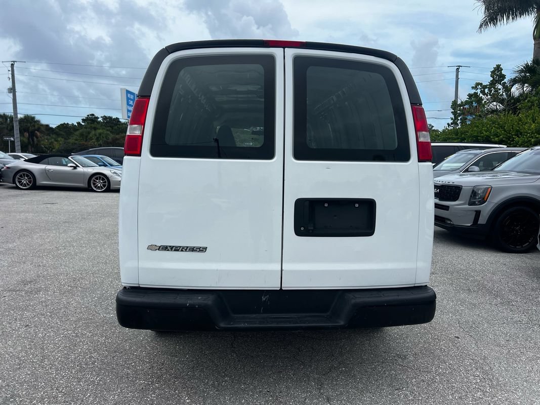 Used 2021 Chevrolet Express 2500 Extended w/ Driver Convenience Package RWD image 4