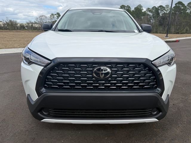 Used 2025 Toyota Corolla Cross L image 12