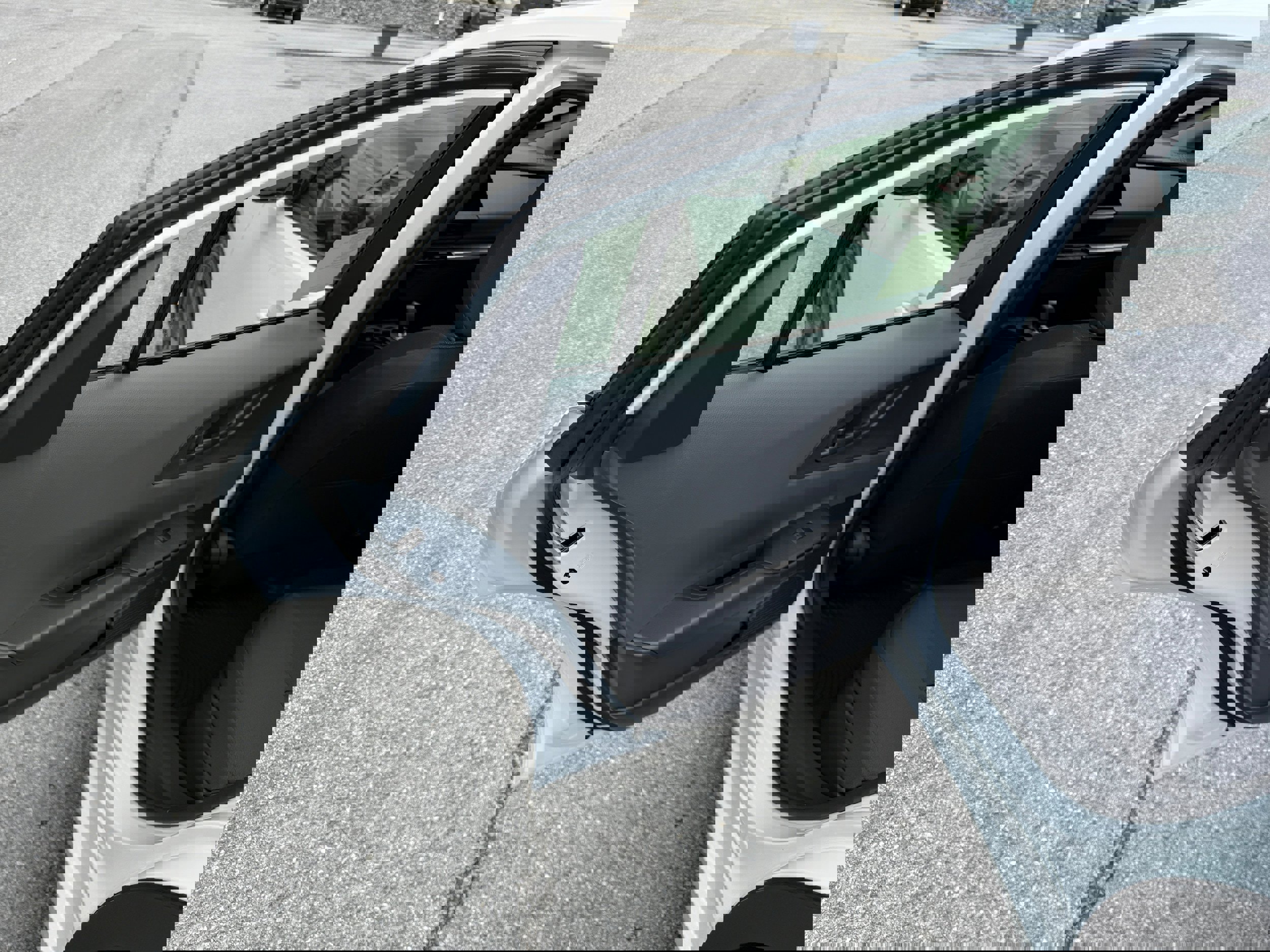 New 2026 Toyota Prius LE image 10