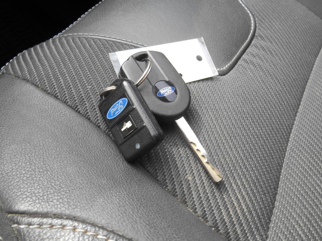 Used 2014 Ford Escape SE w/ SE Chrome Package image 5