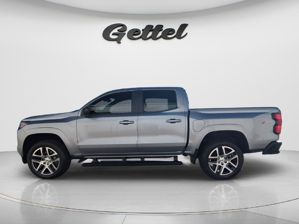Used 2023 Chevrolet Colorado Z71 w/ Z71 Convenience Package 2 AWD/4WD image 8
