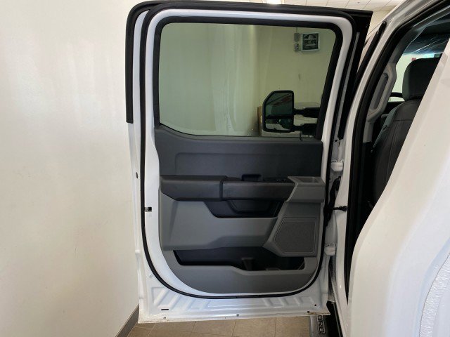 New 2025 Ford F550 4x4 Crew Cab Super Duty image 15