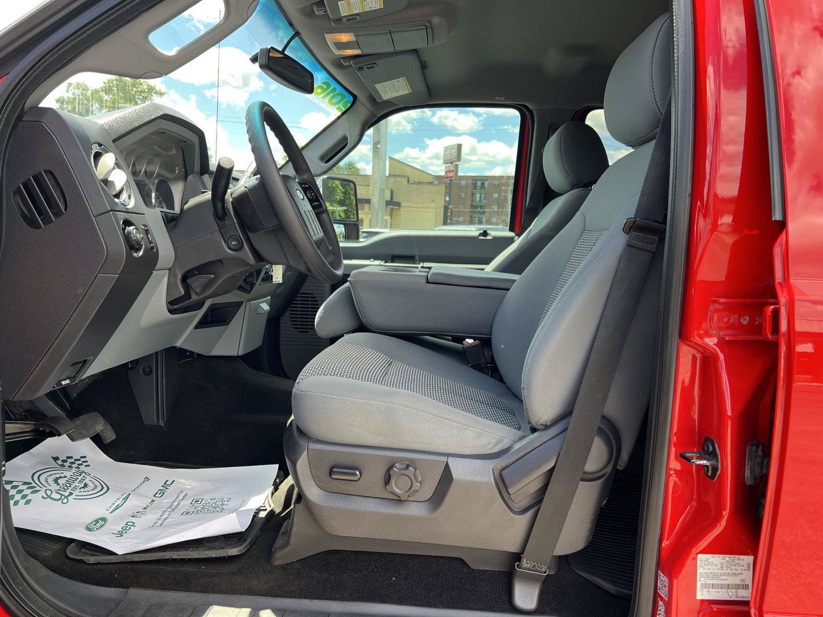 Used 2016 Ford F250 XLT w/ XLT Premium Package AWD/4WD image 20