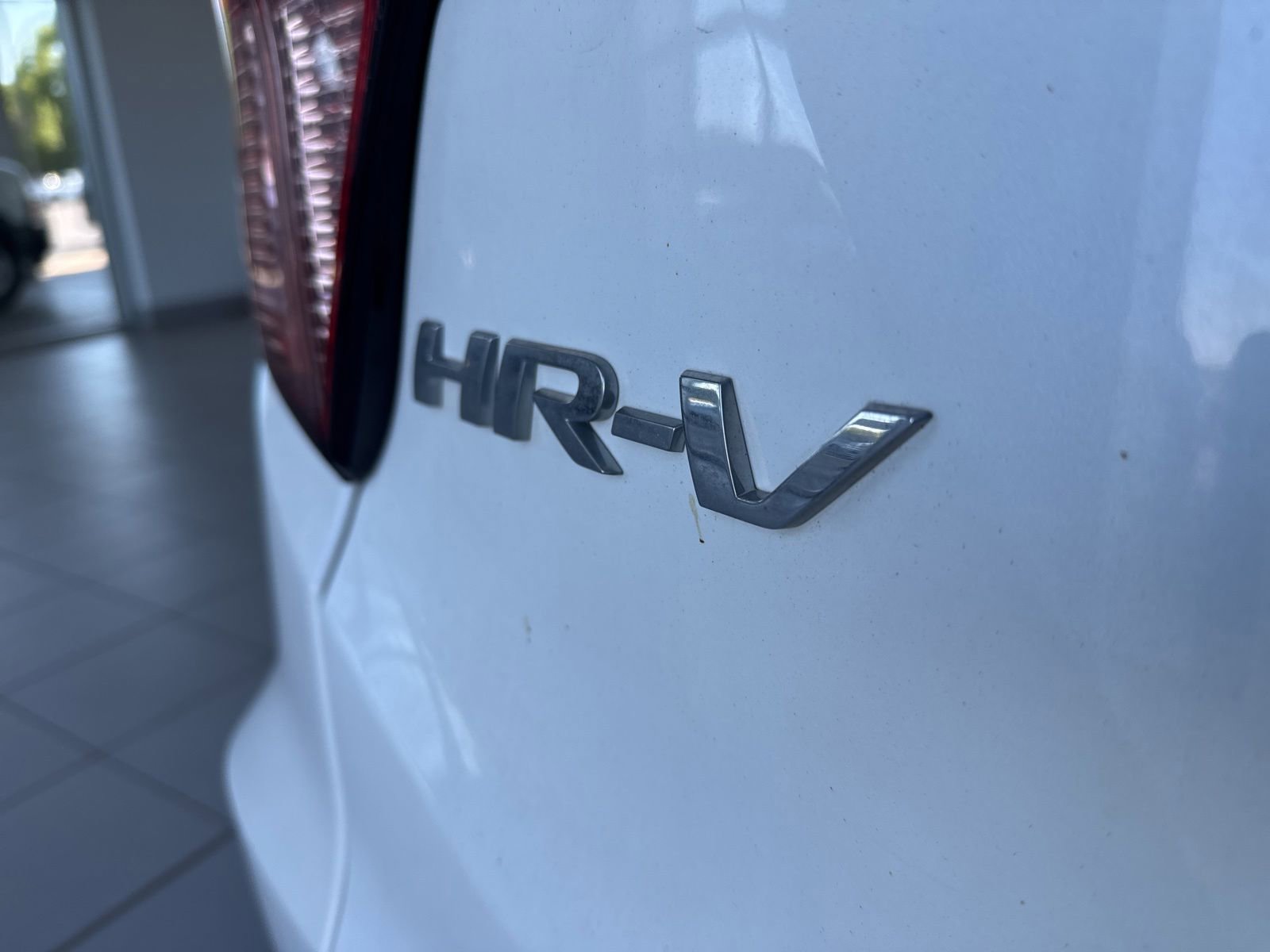 Used 2018 Honda HR-V LX image 9