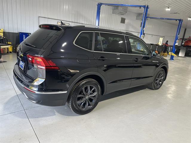 Certified 2022 Volkswagen Tiguan SE image 7