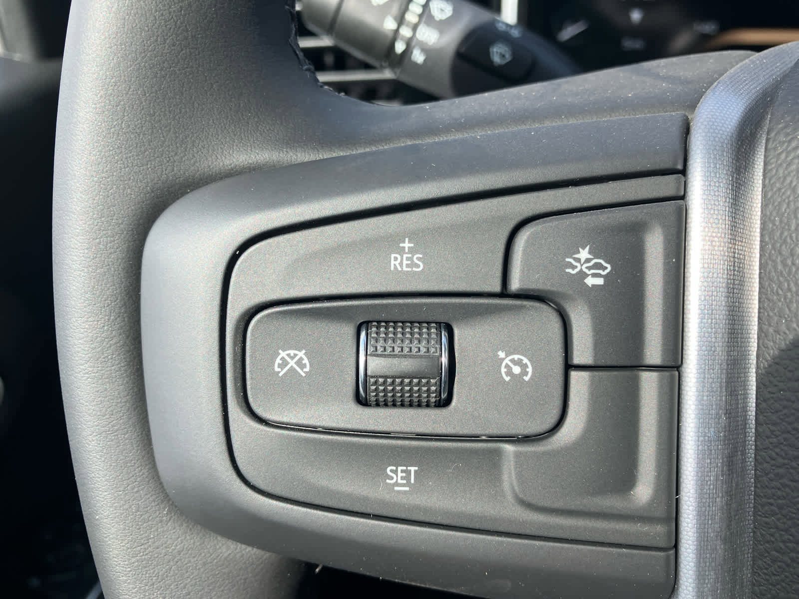 New 2026 GMC Sierra 2500 SLE image 18